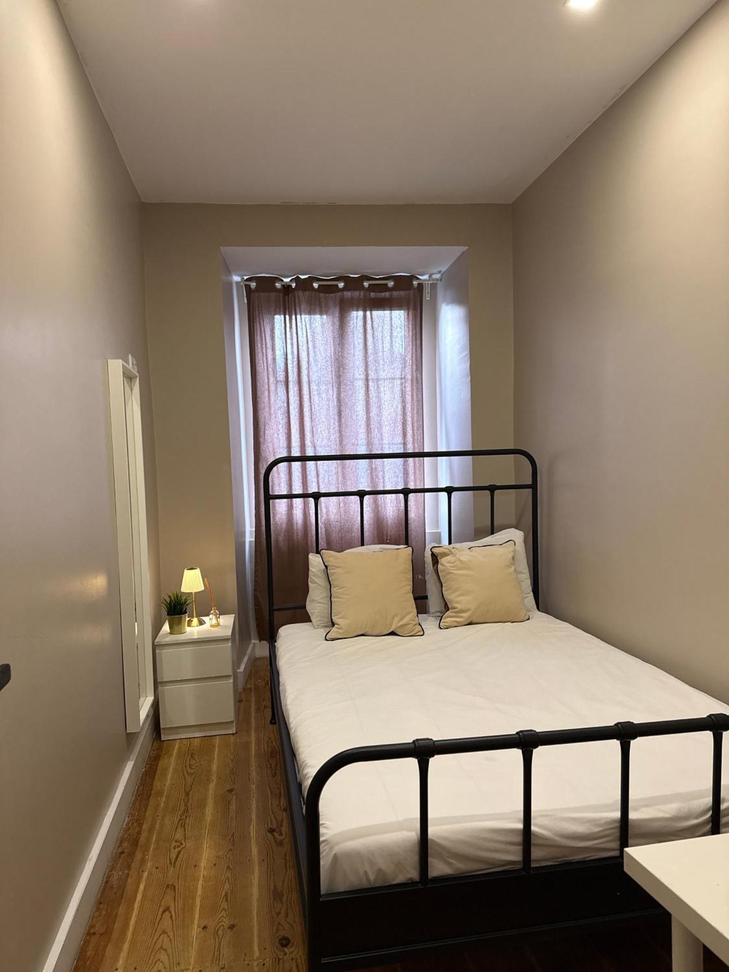 Double Room Shared Toilet